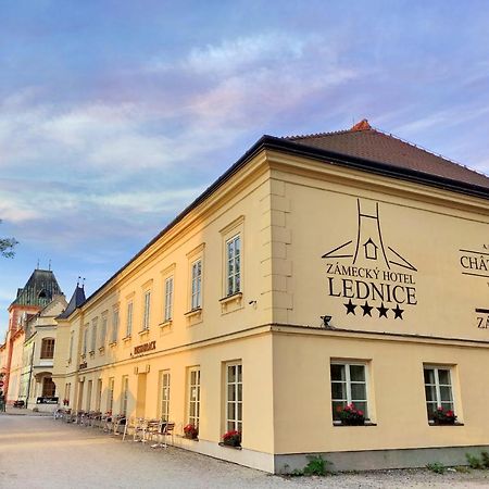 Zamecky Hotel Lednice Bagian luar foto