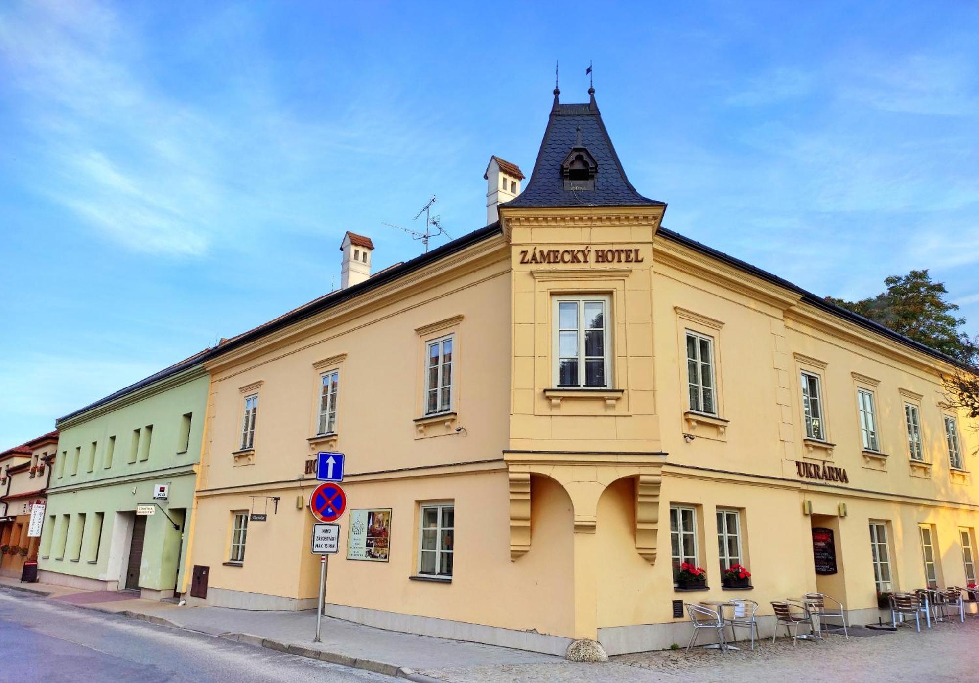 Zamecky Hotel Lednice Bagian luar foto