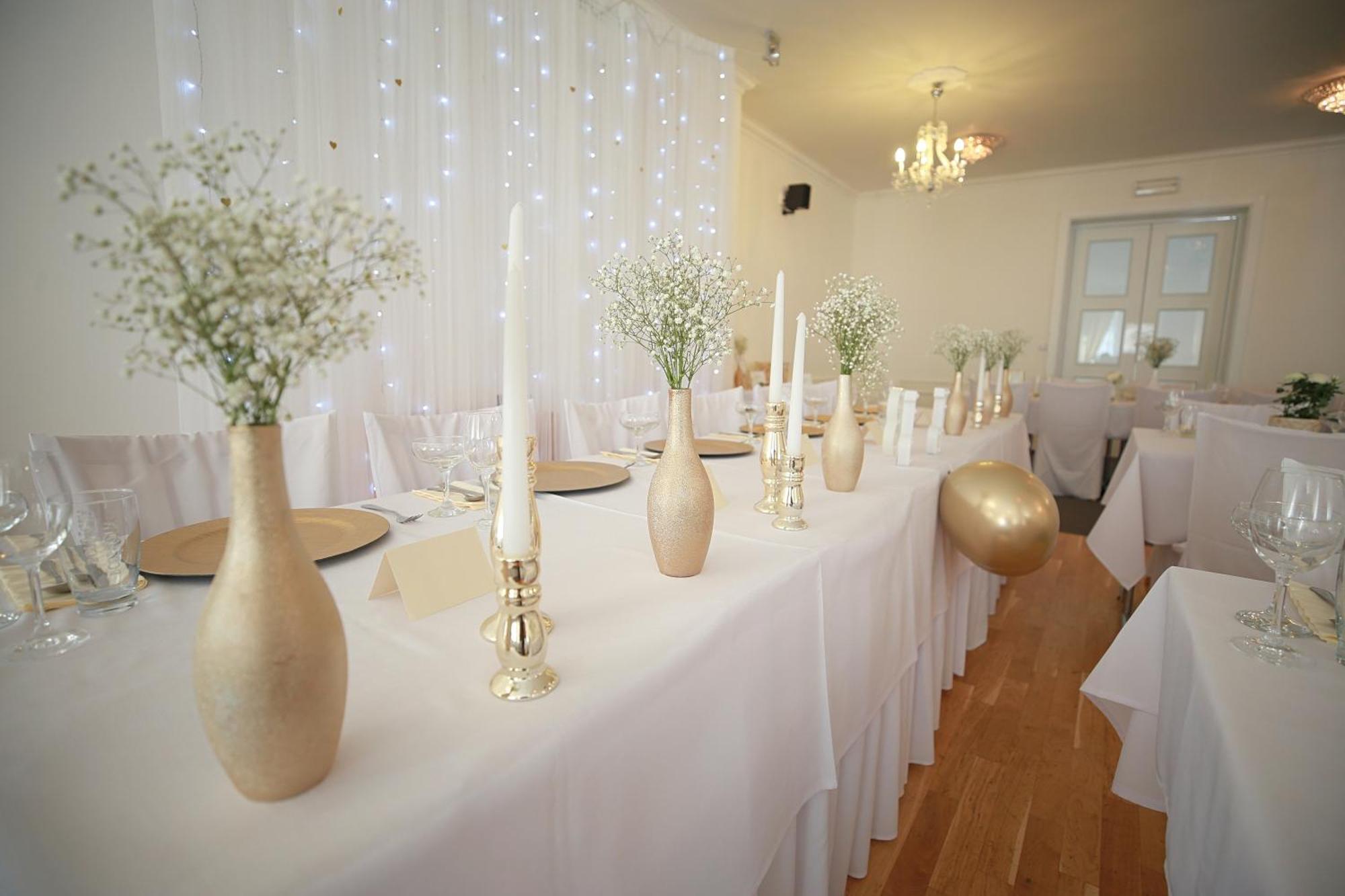 Zamecky Hotel Lednice Bagian luar foto
